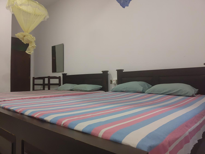 Bedroom 4, Ajith rest house, Katharagama