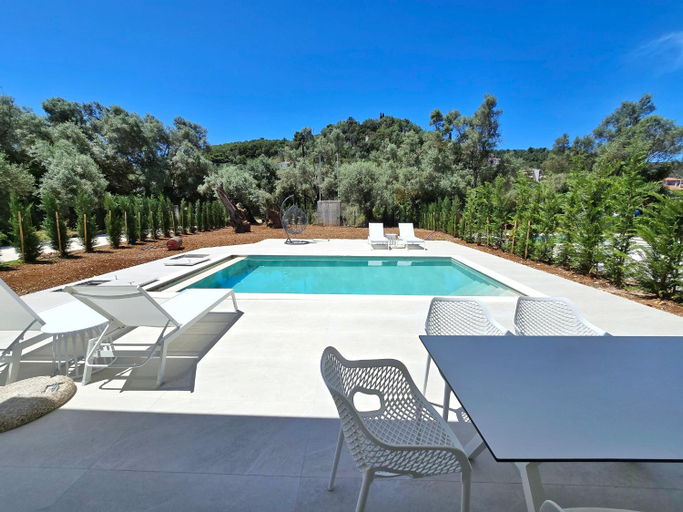 Others 2, Anmaria Luxury, Ionian Islands