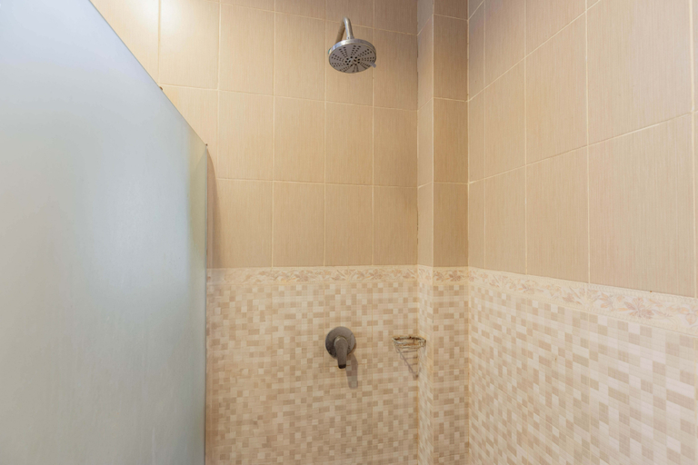 Bathroom 9