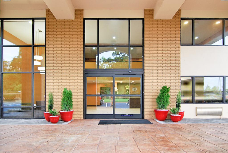 Exterior & Views 1, Quality Inn Lincolnton, Lincoln