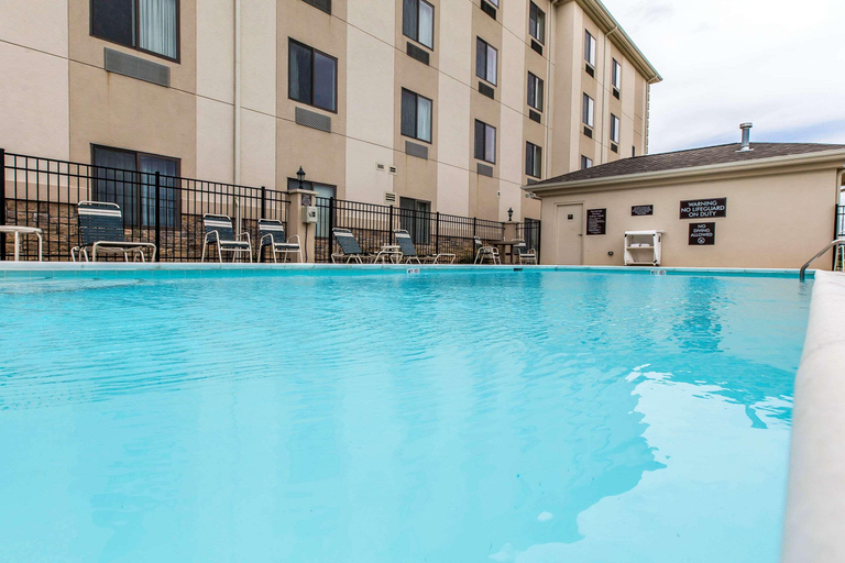 Sport & Beauty 5, Sleep Inn & Suites Mount Olive, Wayne