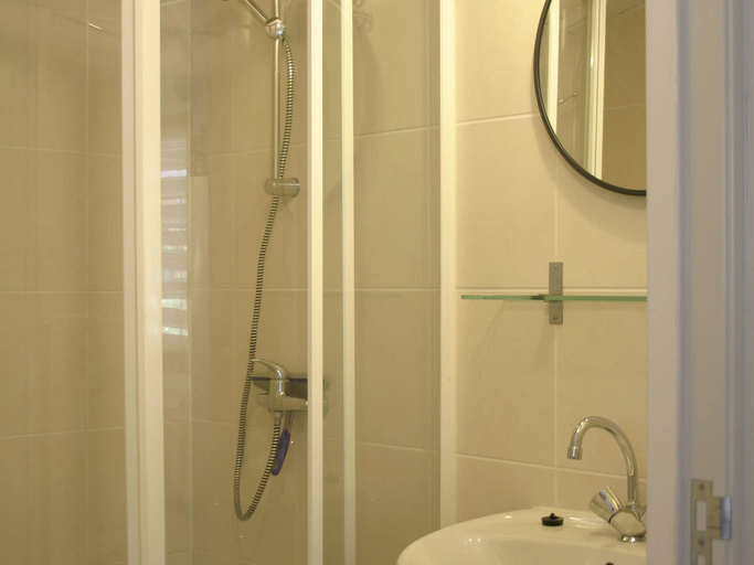 Bathroom, Chalet in Ootmarsum on Kuiperberg, Dinkelland