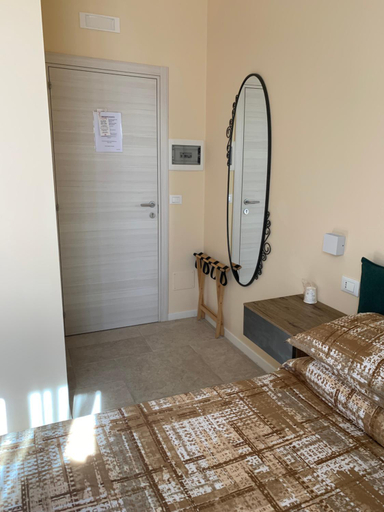 Others 3, B&B Mercadante, Bari