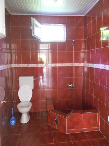 Bathroom 2, Marina kvariati, Batumi