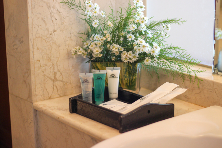 Bathroom 23