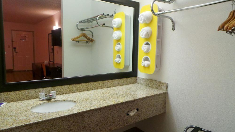 Bathroom 4, Motel 6 Covington, Tipton