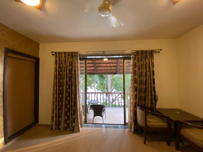 Others 5, Silent Hills Resort, Palghar