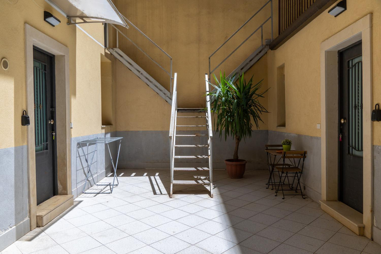 Others 5, Casa OCUCCHITI, Catania