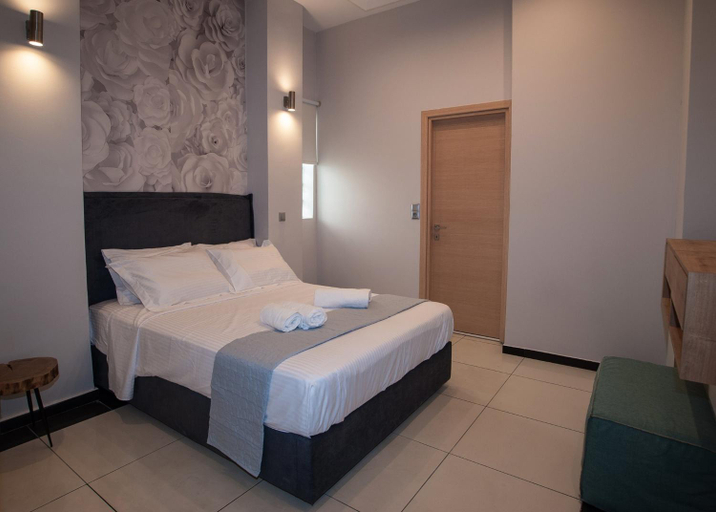 Facilities 5, Sia's Retreat 1 Modern Apt Athens Riviera, Attica