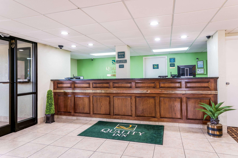 Public Area 2, Quality Inn North, Nash