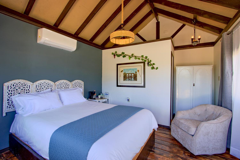 Bedroom 16