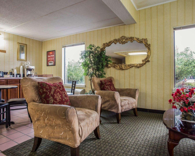 Public Area 2, Econo Lodge Inn & Suites Lugoff, Kershaw