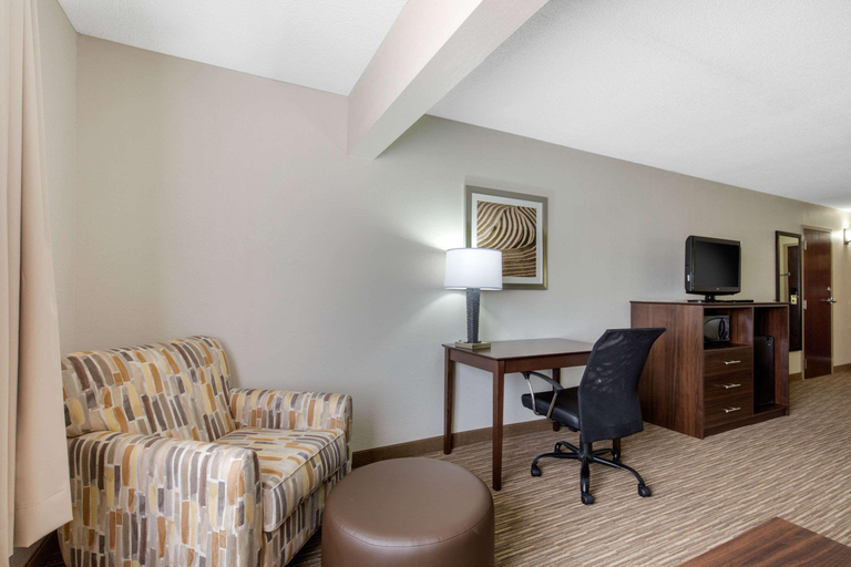 Bedroom 3, Quality Inn & Suites Mountain Home North, Baxter