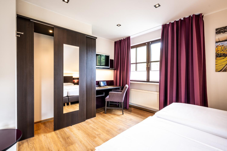 Bedroom 4, Weinhotel Klostermühle, Trier-Saarburg