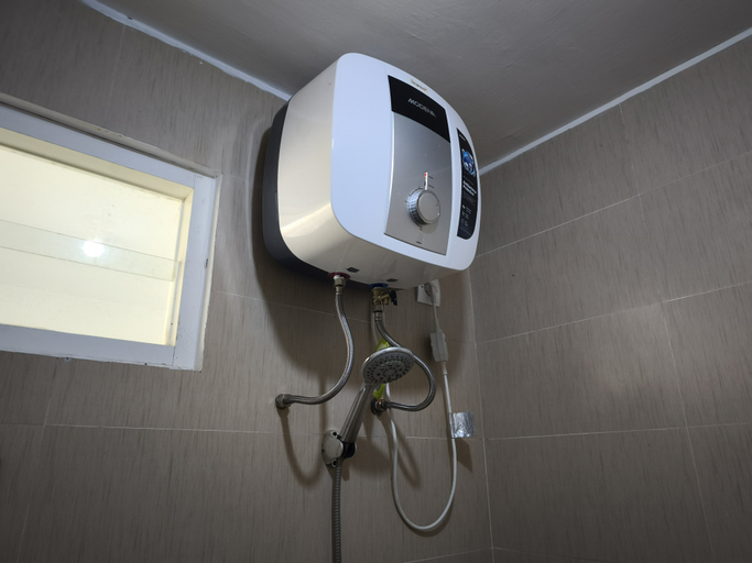 Bathroom 9