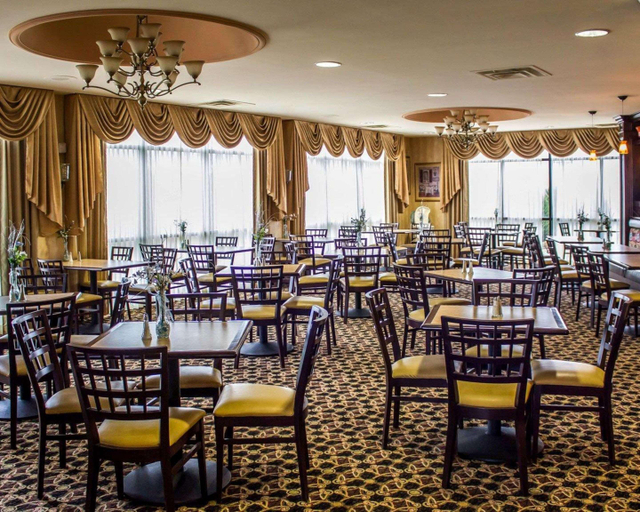 Food & Drinks 5, Comfort Suites Edinboro, Erie