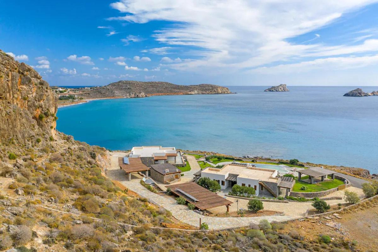 Others 4, Villa Caves I, Crete