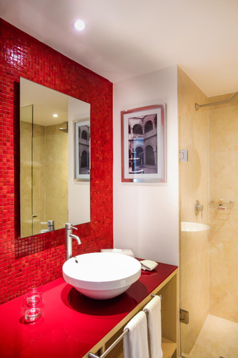 Bathroom, Fiesta Inn Express Perinorte, Tultitlán