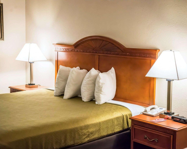 Bedroom 2, Econo Lodge Panama City Beach, Bay