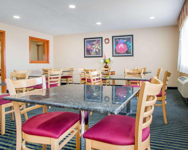 Food & Drinks 5, Quality Inn Ottawa near Starved Rock State Park, La Salle