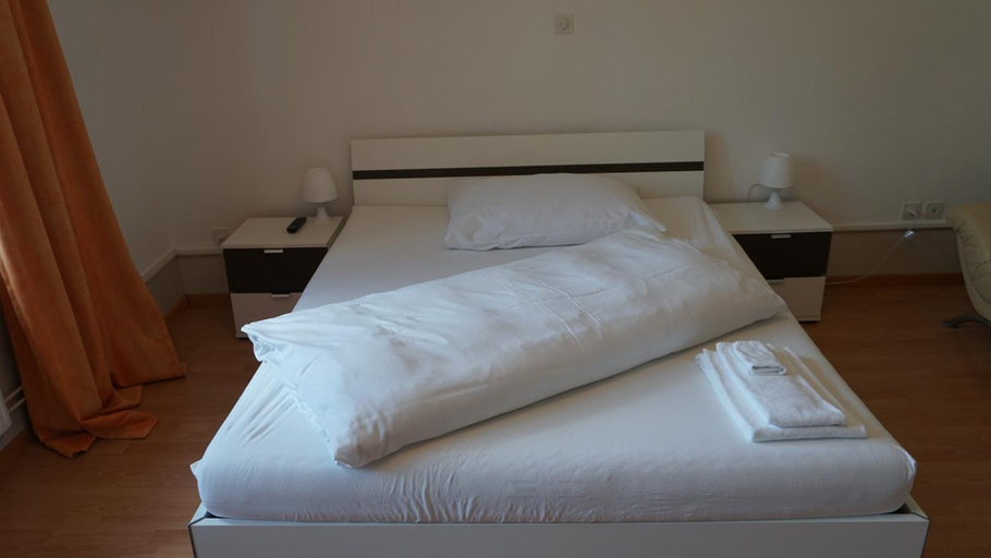 Bedroom 18