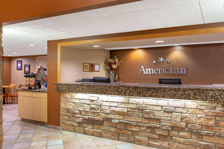 Public Area 2, AmericInn by Wyndham Okoboji, Dickinson