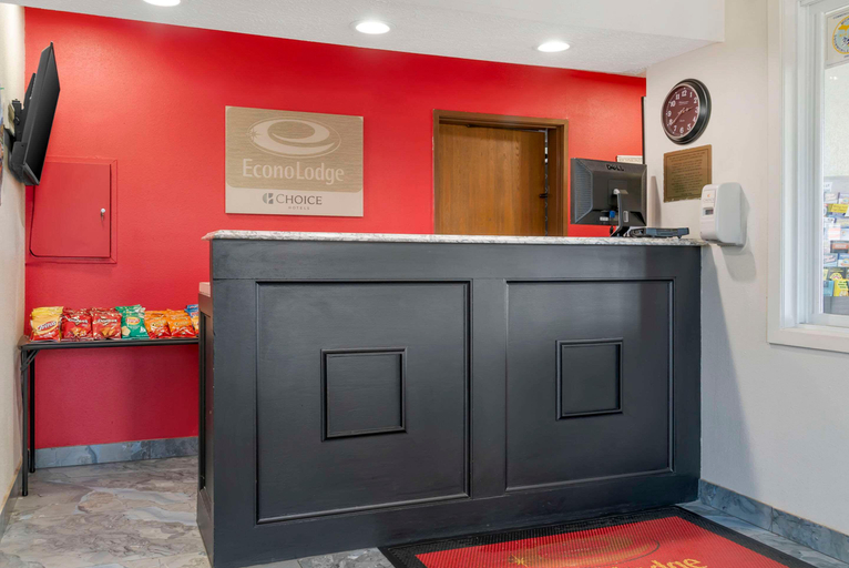 Public Area 3, Econo Lodge Traverse City Area, Grand Traverse