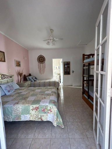 Others 3, Mama House, Ubatuba