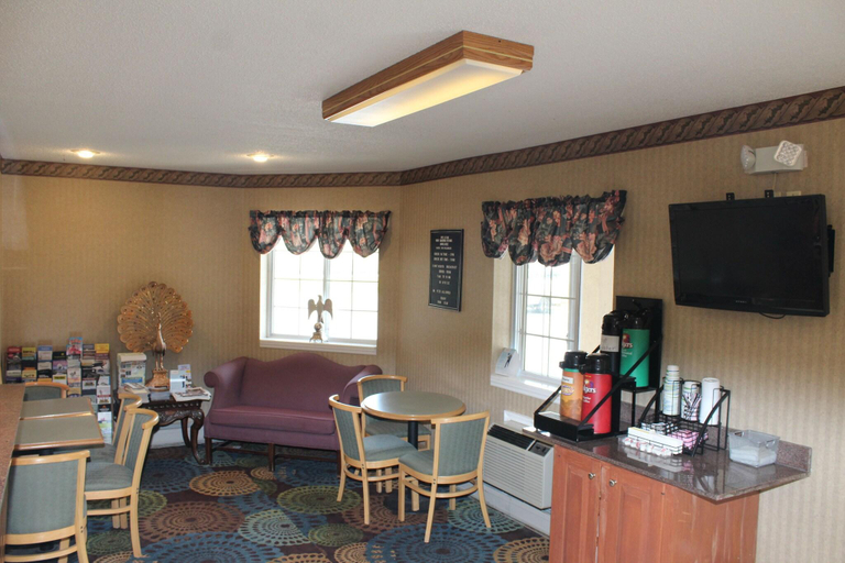 Public Area, Howard Johnson by Wyndham Lenox, Berkshire