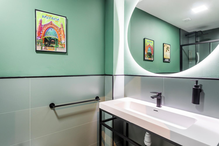 Bathroom 5, Apartamento B Cube by Mimood Aparthotels, Valencia