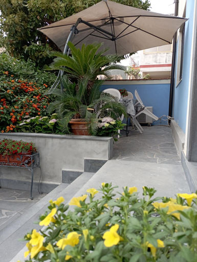 Others 4, B&B Betania, Catania