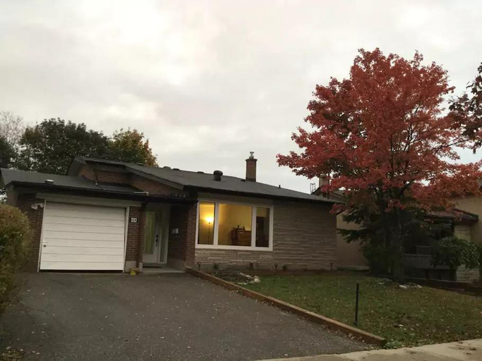 Others 3, Private Rooms, Free Parking, Full Kitchen, Best Prices in Town- York University Heights, Toronto