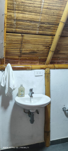 Bathroom 2, Villa Ester Hostel Vereda Cay, Ibagué