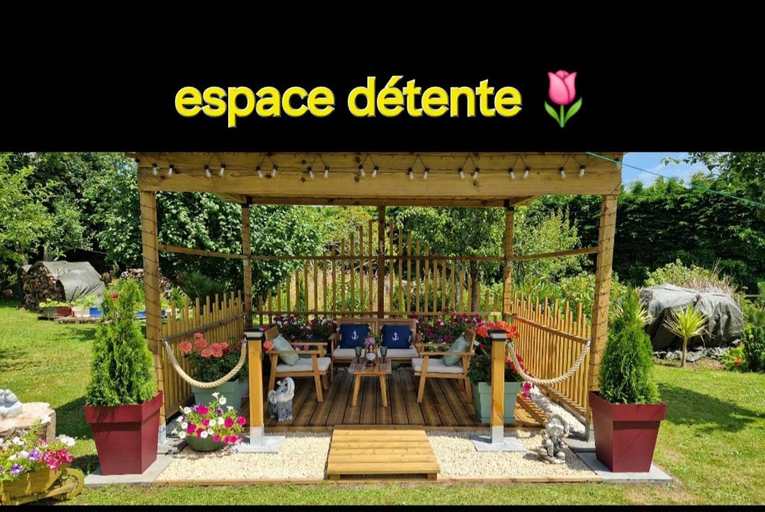 Others 2, TiNat chambre avec grand jardin, parking gratuit, Finistère