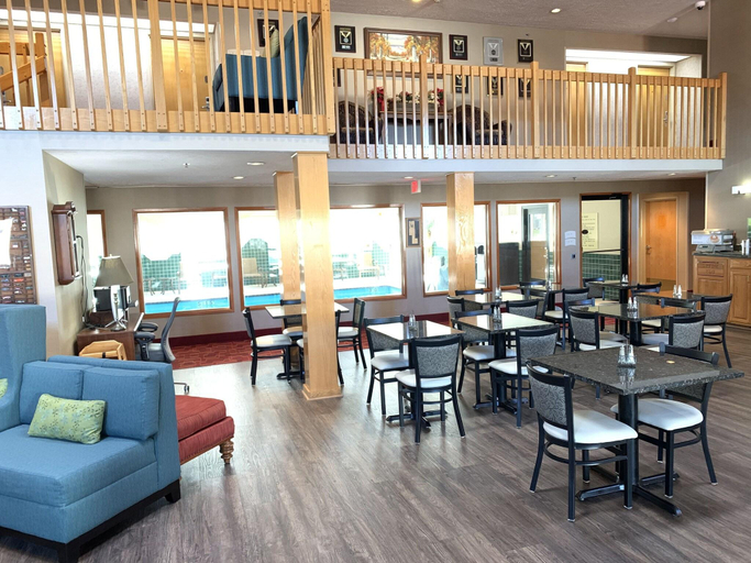 Public Area 2, Quality Inn Nashville, Brown
