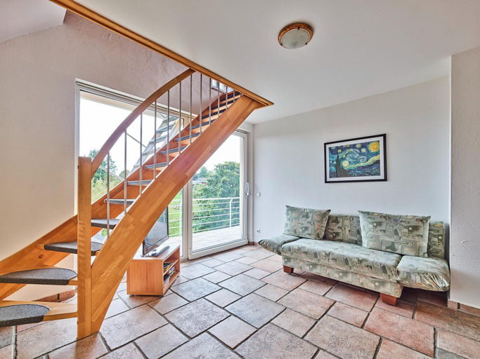 Others 3, Tasteful holiday home with private pool, Euskirchen