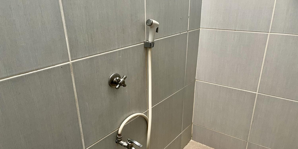 Bathroom 14