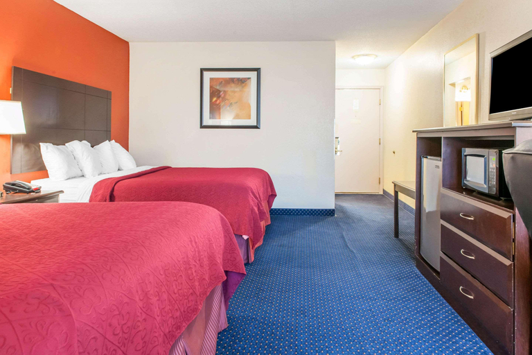 Bedroom 4, Quality Inn Seymour I-65, Jackson