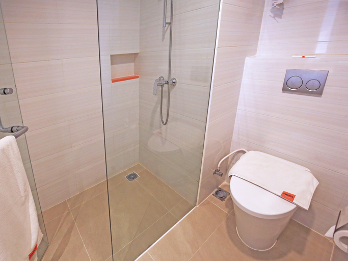 Bathroom 23