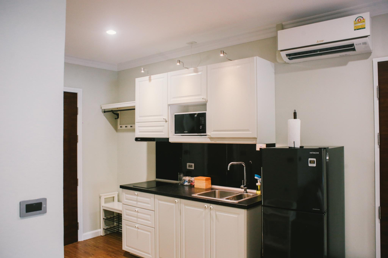Dining Room 6