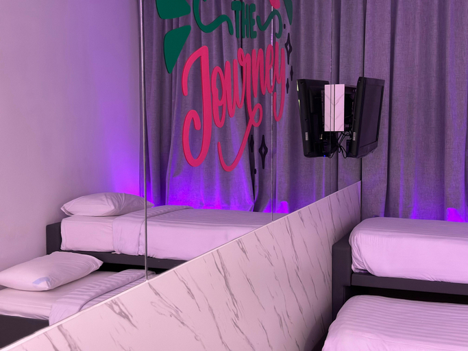 J Icon Hip Hotel - Tap to explore photos