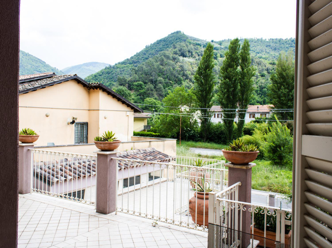 Others 4, La Magnolia come a casa tua, Terni