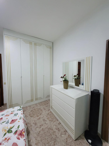 Others 5, Private room on a shared apartament near Durres beach, Durrësit