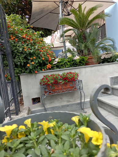 Others 2, B&B Betania, Catania