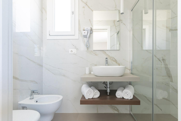 Bathroom 4, HORIZON rooms&home, Lecce