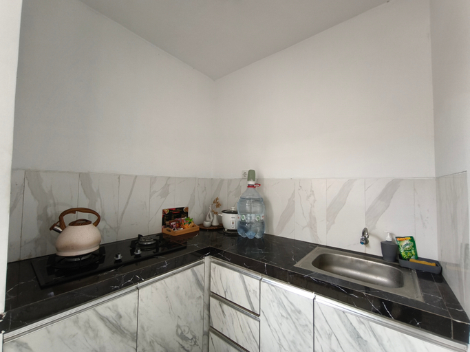 Dining Room 10
