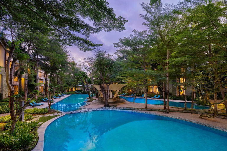 Swimming Pool 16