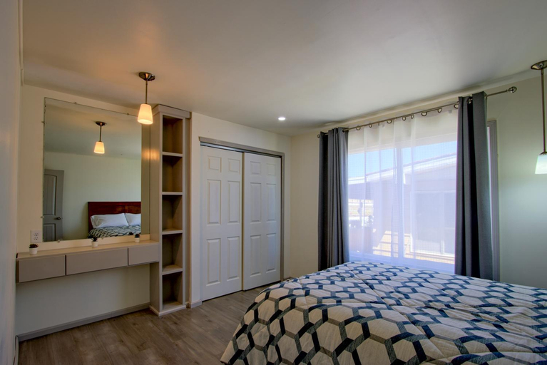 Bedroom 12