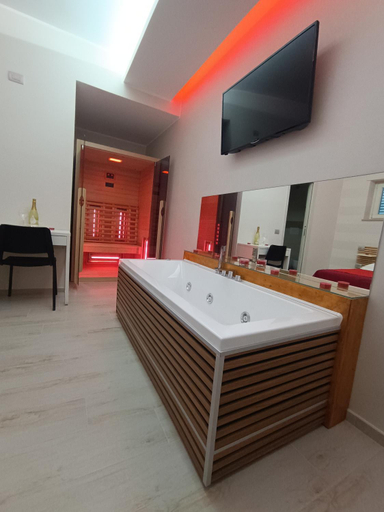 Bathroom 5, I Due Piccioncini Suite, Avellino