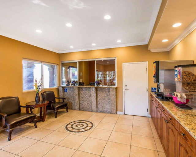 Public Area 2, Rodeway Inn & Suites Coronado, Riverside